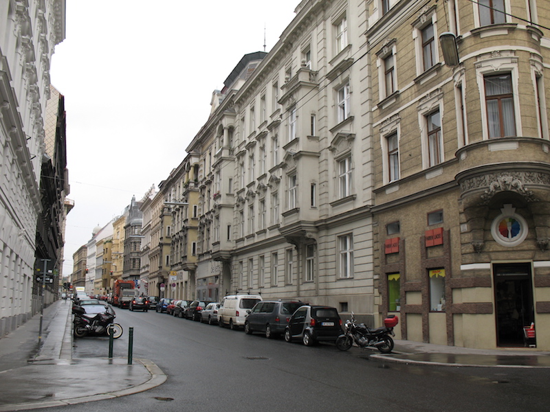 A_street_of_Wien_(8080615899)